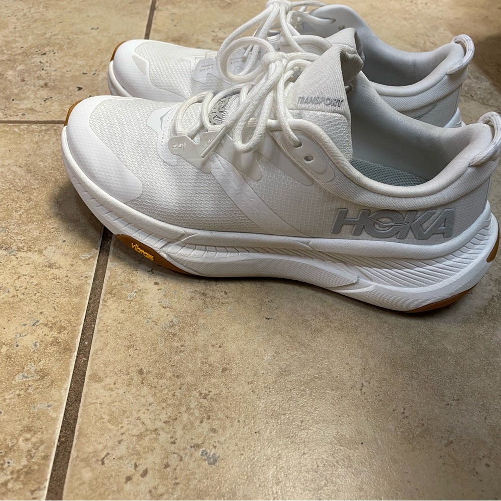 HOKA Transport